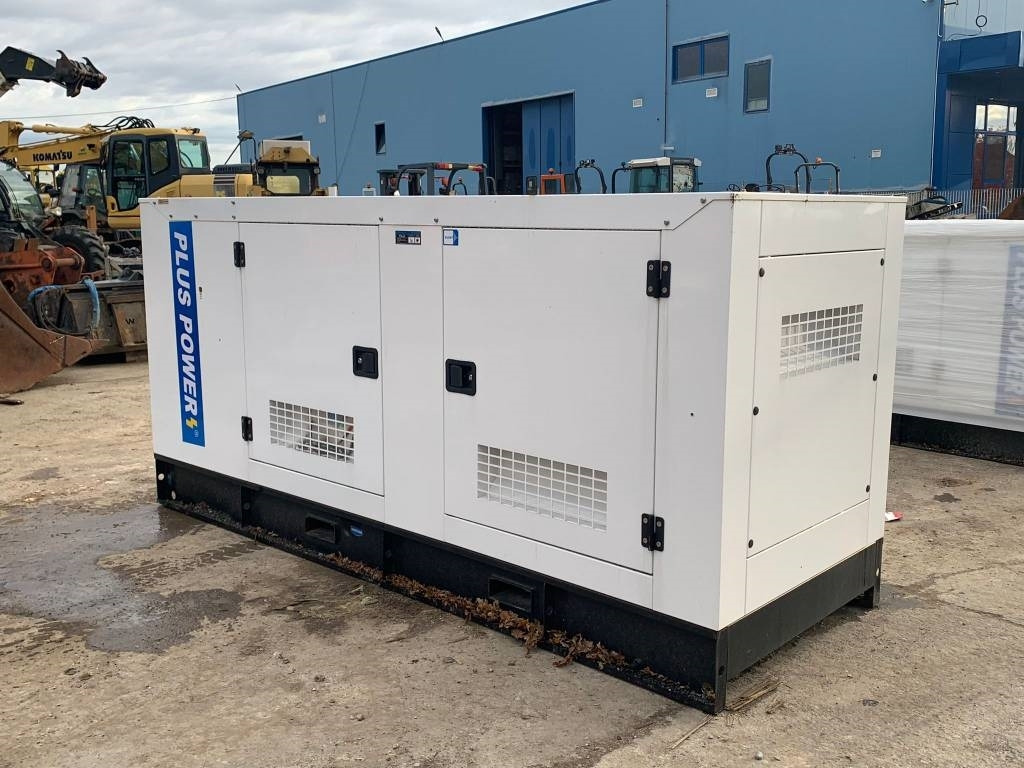 Plus Power GF2-180 - Generatorski set: slika Plus Power GF2-180 - Generatorski set Plus Power GF2-180 - Generatorski set: slika Plus Power GF2-180 - Generatorski set