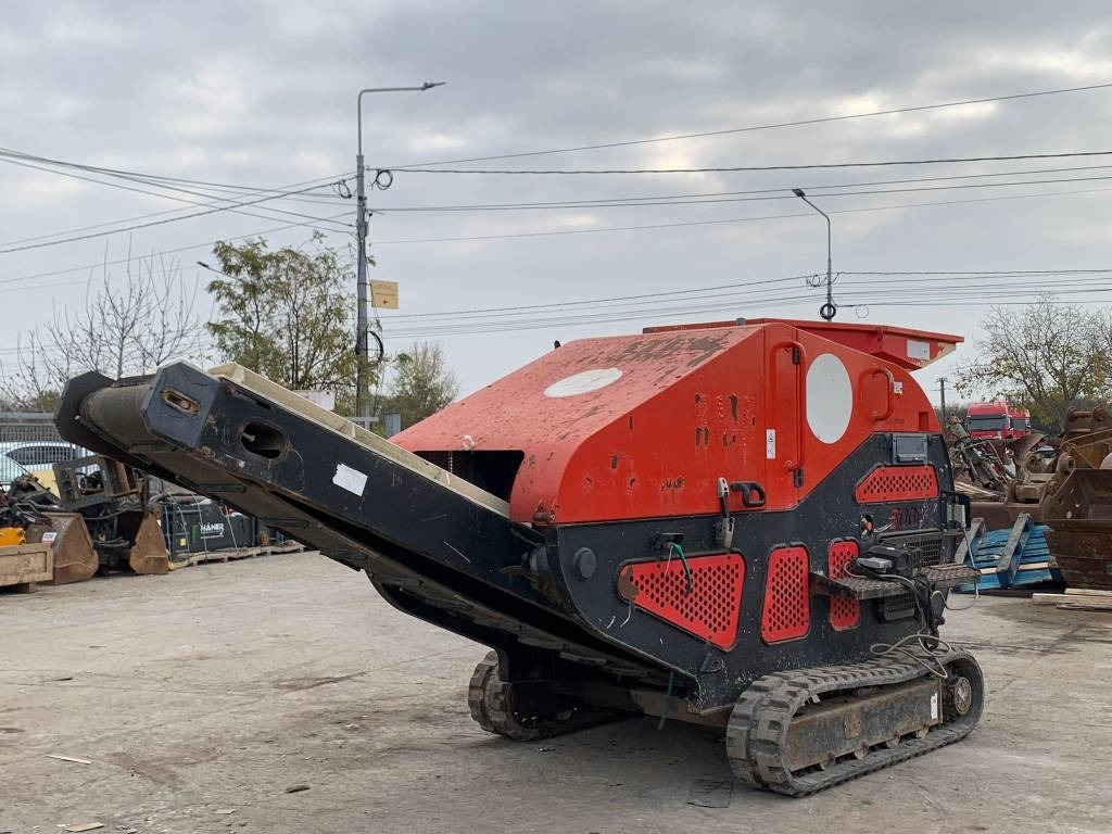 Red Rhino 5000 - Mobilna drobilica: slika Red Rhino 5000 - Mobilna drobilica Red Rhino 5000 - Mobilna drobilica: slika Red Rhino 5000 - Mobilna drobilica