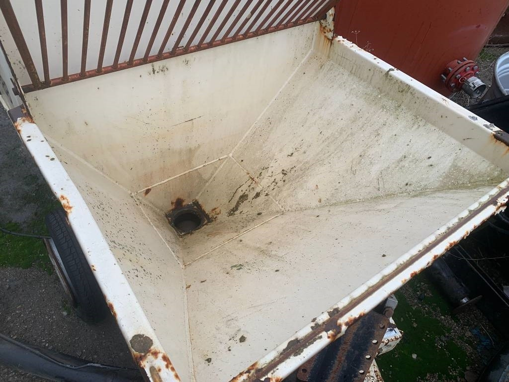 Schwing P88E - Stacionarna pumpa za beton: slika Schwing P88E - Stacionarna pumpa za beton Schwing P88E - Stacionarna pumpa za beton: slika Schwing P88E - Stacionarna pumpa za beton