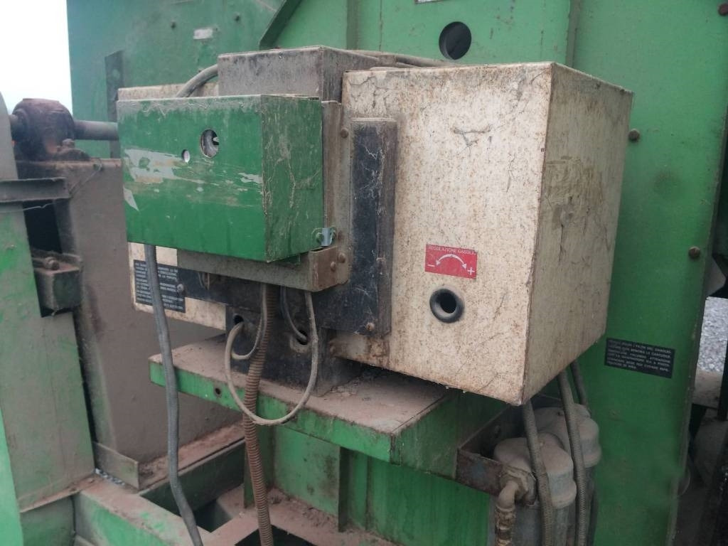 Strahl 700 - Oprema za obradu nakon žetve: slika Strahl 700 - Oprema za obradu nakon žetve Strahl 700 - Oprema za obradu nakon žetve: slika Strahl 700 - Oprema za obradu nakon žetve