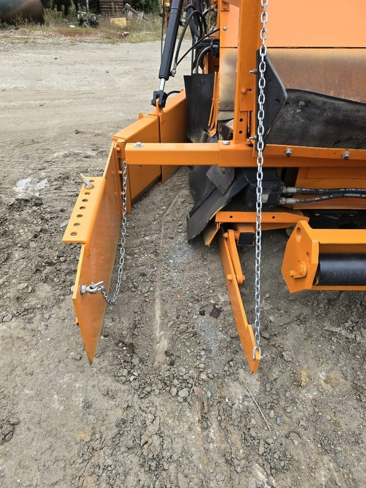 Strassmayr BF 290 - Stroj za asfaltiranje: slika Strassmayr BF 290 - Stroj za asfaltiranje Strassmayr BF 290 - Stroj za asfaltiranje: slika Strassmayr BF 290 - Stroj za asfaltiranje