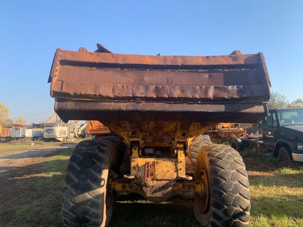 Volvo A 25 C - Zglobni istovarivač: slika Volvo A 25 C - Zglobni istovarivač Volvo A 25 C - Zglobni istovarivač: slika Volvo A 25 C - Zglobni istovarivač