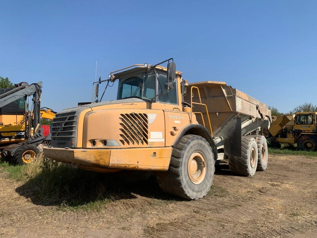 Volvo A 30 D - Zglobni istovarivač: slika Volvo A 30 D - Zglobni istovarivač Volvo A 30 D - Zglobni istovarivač: slika Volvo A 30 D - Zglobni istovarivač