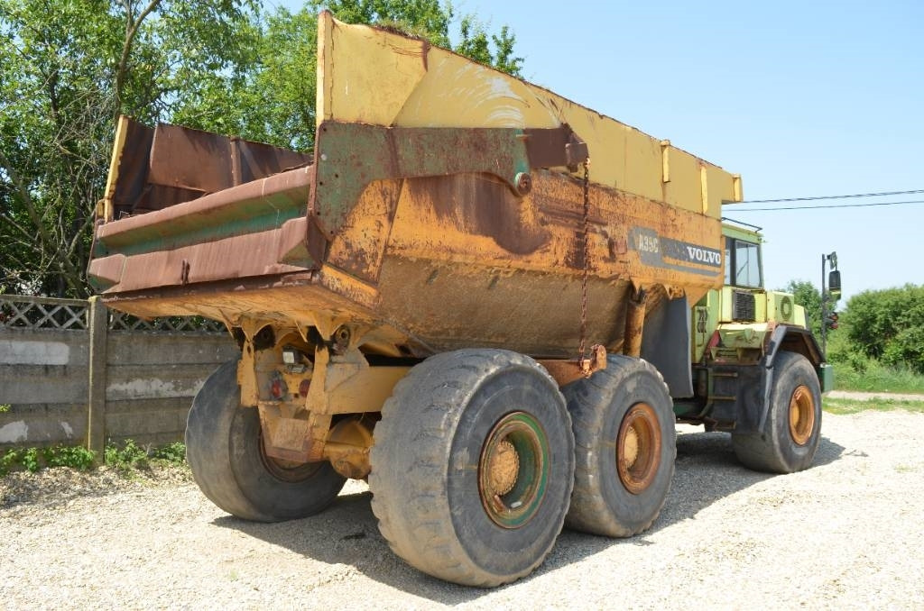 Volvo A 35 C - Zglobni istovarivač: slika Volvo A 35 C - Zglobni istovarivač Volvo A 35 C - Zglobni istovarivač: slika Volvo A 35 C - Zglobni istovarivač