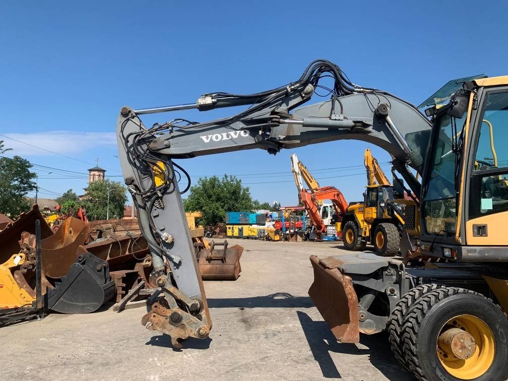 Volvo EW 140 C - Bager na kotačima: slika Volvo EW 140 C - Bager na kotačima Volvo EW 140 C - Bager na kotačima: slika Volvo EW 140 C - Bager na kotačima