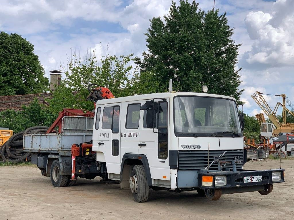 Volvo FL 611 Railway Truck - Kamion s kranom: slika Volvo FL 611 Railway Truck - Kamion s kranom Volvo FL 611 Railway Truck - Kamion s kranom: slika Volvo FL 611 Railway Truck - Kamion s kranom