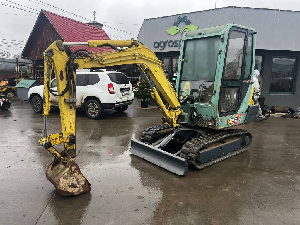 Yanmar B 25 V - Mini bager: slika Yanmar B 25 V - Mini bager Yanmar B 25 V - Mini bager: slika Yanmar B 25 V - Mini bager