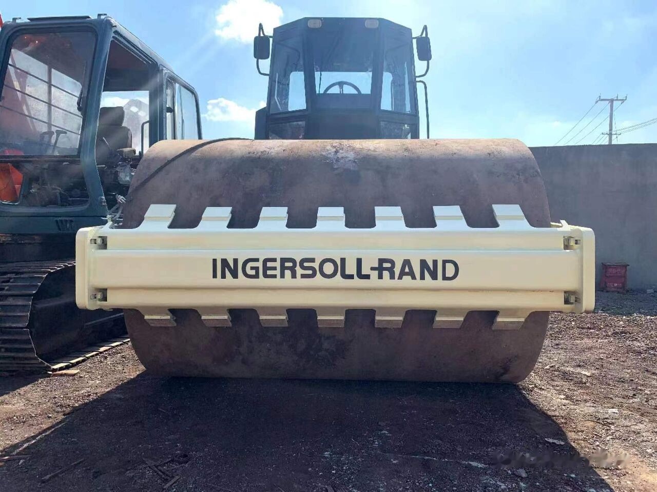 Ingersoll Rand SD100D - Kompaktor: slika Ingersoll Rand SD100D - Kompaktor Ingersoll Rand SD100D - Kompaktor: slika Ingersoll Rand SD100D - Kompaktor