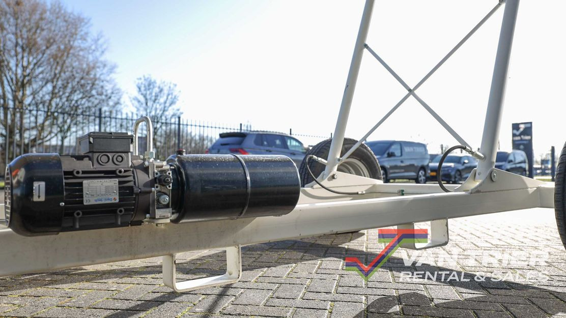 Van Trier 10,5-80 Bulk truck loader - Transporter: slika Van Trier 10,5-80 Bulk truck loader - Transporter Van Trier 10,5-80 Bulk truck loader - Transporter: slika Van Trier 10,5-80 Bulk truck loader - Transporter