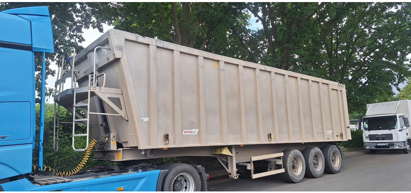 Benalu C39 50 Kubik - Kiper poluprikolica: slika Benalu C39 50 Kubik - Kiper poluprikolica Benalu C39 50 Kubik - Kiper poluprikolica: slika Benalu C39 50 Kubik - Kiper poluprikolica