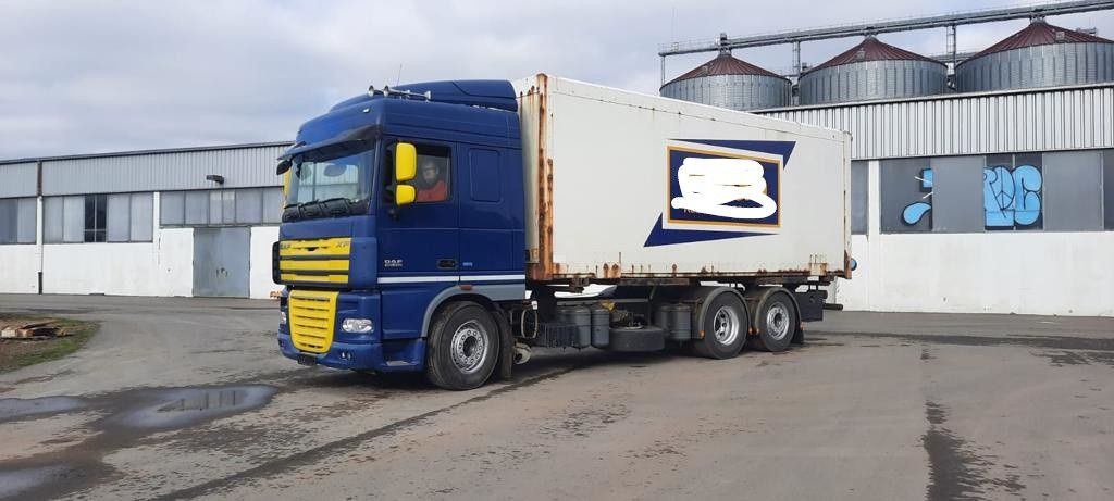 DAF XF 105-460 BDF SSC 1-Hand - Transporter kontejnera/ Kamion s izmjenjivim sanducima: slika DAF XF 105-460 BDF SSC 1-Hand - Transporter kontejnera/ Kamion s izmjenjivim sanducima DAF XF 105-460 BDF SSC 1-Hand - Transporter kontejnera/ Kamion s izmjenjivim sanducima: slika DAF XF 105-460 BDF SSC 1-Hand - Transporter kontejnera/ Kamion s izmjenjivim sanducima