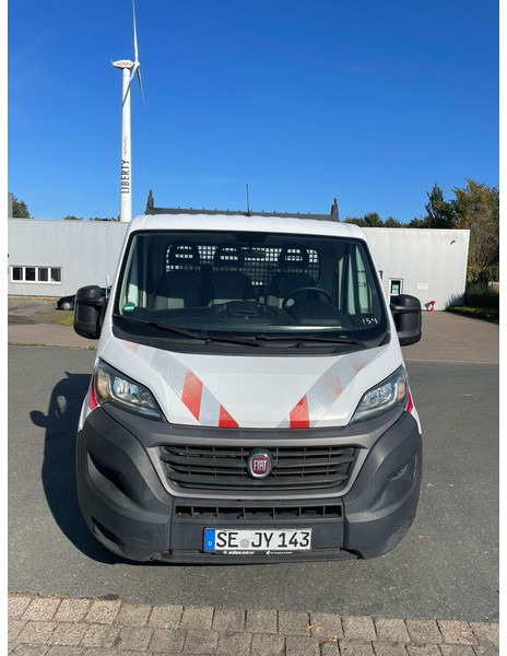 Fiat Ducato - Dostavno vozilo s ravnom platformom: slika Fiat Ducato - Dostavno vozilo s ravnom platformom Fiat Ducato - Dostavno vozilo s ravnom platformom: slika Fiat Ducato - Dostavno vozilo s ravnom platformom