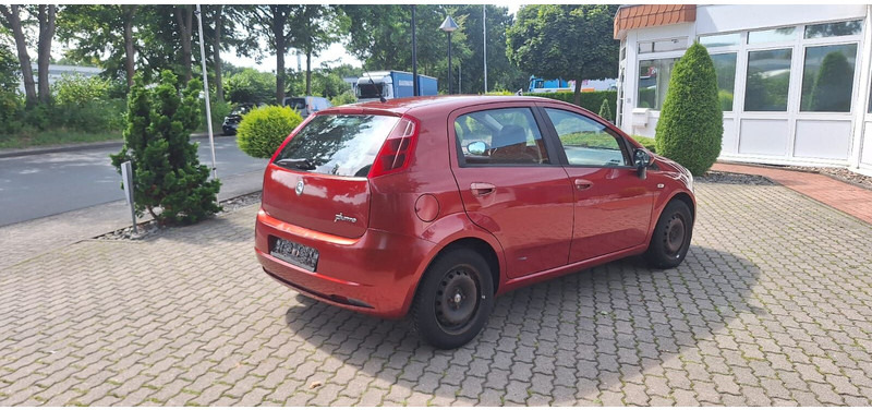 Fiat Punto - Automobil: slika Fiat Punto - Automobil Fiat Punto - Automobil: slika Fiat Punto - Automobil