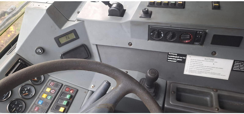 Grove GMK3055 6x6 55To.43Meter - Autodizalica za sve terene: slika Grove GMK3055 6x6 55To.43Meter - Autodizalica za sve terene Grove GMK3055 6x6 55To.43Meter - Autodizalica za sve terene: slika Grove GMK3055 6x6 55To.43Meter - Autodizalica za sve terene