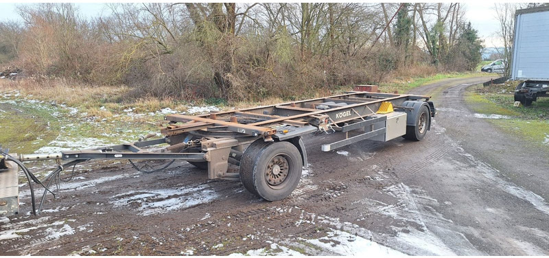 Kögel AW 18 BDF-Anhänger - Transporter kontejnera/ Prikolica s izmjenjivim sanducima: slika Kögel AW 18 BDF-Anhänger - Transporter kontejnera/ Prikolica s izmjenjivim sanducima Kögel AW 18 BDF-Anhänger - Transporter kontejnera/ Prikolica s izmjenjivim sanducima: slika Kögel AW 18 BDF-Anhänger - Transporter kontejnera/ Prikolica s izmjenjivim sanducima