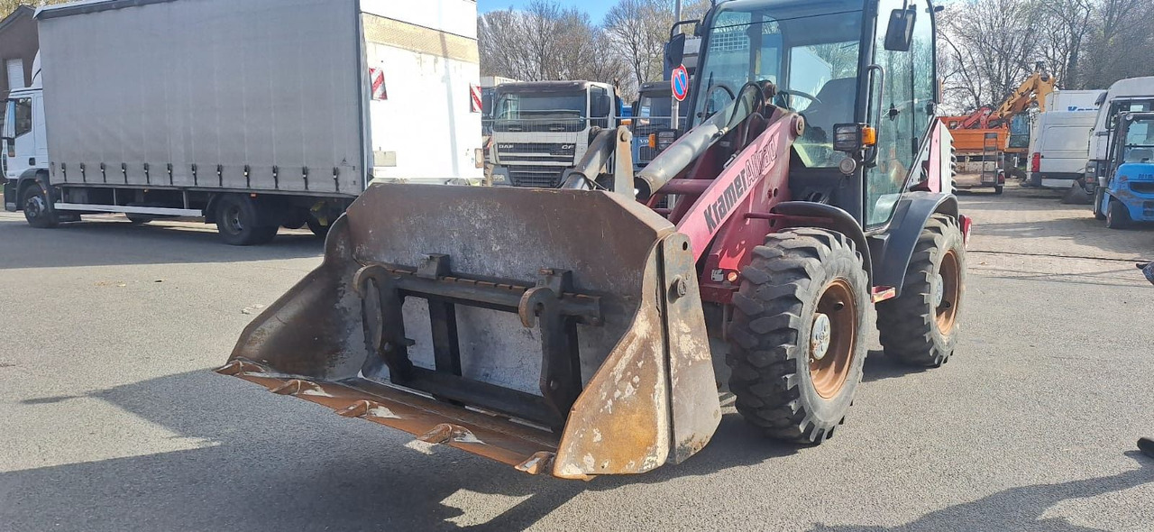 Kramer 418 Radlader 4x4 - Utovarivač na kotačima: slika Kramer 418 Radlader 4x4 - Utovarivač na kotačima Kramer 418 Radlader 4x4 - Utovarivač na kotačima: slika Kramer 418 Radlader 4x4 - Utovarivač na kotačima