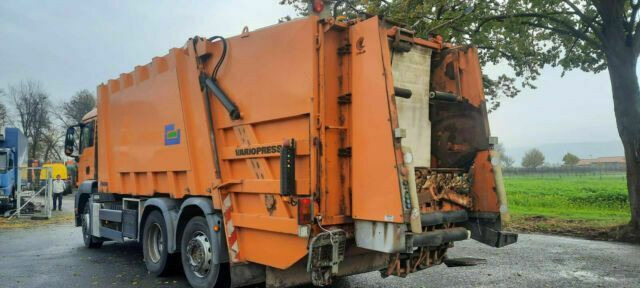 MAN 26.320 Müllwagen Faun Variopress - Kamion za odvoz smeća: slika MAN 26.320 Müllwagen Faun Variopress - Kamion za odvoz smeća MAN 26.320 Müllwagen Faun Variopress - Kamion za odvoz smeća: slika MAN 26.320 Müllwagen Faun Variopress - Kamion za odvoz smeća