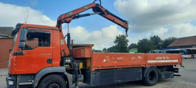 MAN TG-M18.280PS Hiab 111B-2 mit Funk - Kamion s otvorenim sandukom, Kamion s kranom: slika MAN TG-M18.280PS Hiab 111B-2 mit Funk - Kamion s otvorenim sandukom, Kamion s kranom MAN TG-M18.280PS Hiab 111B-2 mit Funk - Kamion s otvorenim sandukom, Kamion s kranom: slika MAN TG-M18.280PS Hiab 111B-2 mit Funk - Kamion s otvorenim sandukom, Kamion s kranom