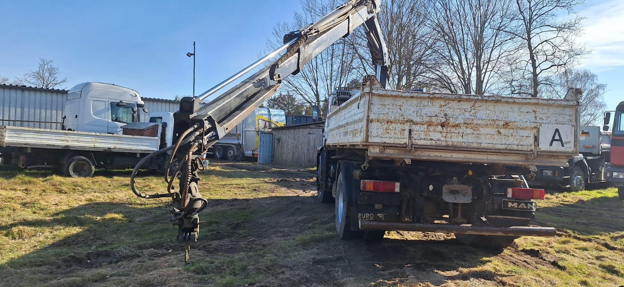 MAN TGM 18.220 4x2 3.S-Kipper mit Kran - Kiper, Kamion s kranom: slika MAN TGM 18.220 4x2 3.S-Kipper mit Kran - Kiper, Kamion s kranom MAN TGM 18.220 4x2 3.S-Kipper mit Kran - Kiper, Kamion s kranom: slika MAN TGM 18.220 4x2 3.S-Kipper mit Kran - Kiper, Kamion s kranom