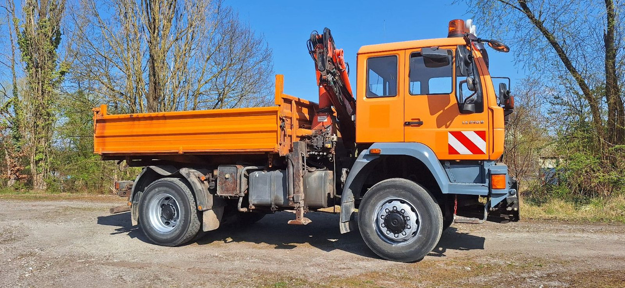 MAN TGM 18.240PS 4x4 3.S-Kipper mit Kran - Kiper, Kamion s kranom: slika MAN TGM 18.240PS 4x4 3.S-Kipper mit Kran - Kiper, Kamion s kranom MAN TGM 18.240PS 4x4 3.S-Kipper mit Kran - Kiper, Kamion s kranom: slika MAN TGM 18.240PS 4x4 3.S-Kipper mit Kran - Kiper, Kamion s kranom