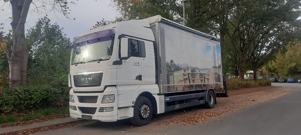 MAN TGX 18.360PS 4x2 G.Haus Kran+Funk - Kamion s ceradom, Kamion s kranom: slika MAN TGX 18.360PS 4x2 G.Haus Kran+Funk - Kamion s ceradom, Kamion s kranom MAN TGX 18.360PS 4x2 G.Haus Kran+Funk - Kamion s ceradom, Kamion s kranom: slika MAN TGX 18.360PS 4x2 G.Haus Kran+Funk - Kamion s ceradom, Kamion s kranom