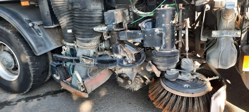 Zakup Mercedes-Benz 1824 Axor Mercedes-Benz 1824 Axor: slika Zakup Mercedes-Benz 1824 Axor Mercedes-Benz 1824 Axor