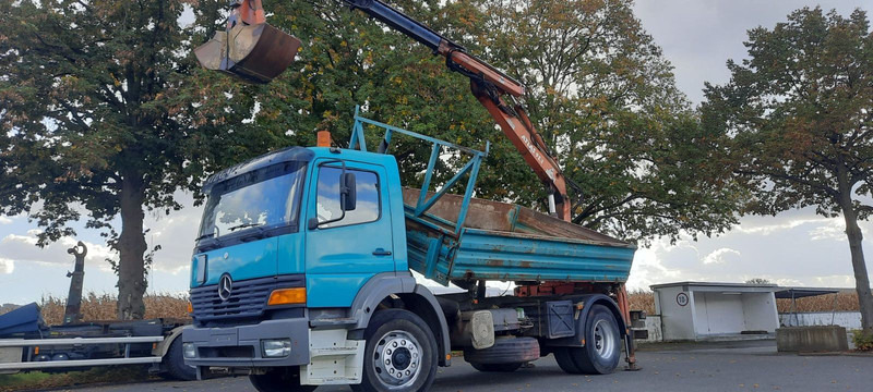 Mercedes-Benz 1828K 4x2 Kipper KRAN+Funk/Greifer - Kiper, Kamion s kranom: slika Mercedes-Benz 1828K 4x2 Kipper KRAN+Funk/Greifer - Kiper, Kamion s kranom Mercedes-Benz 1828K 4x2 Kipper KRAN+Funk/Greifer - Kiper, Kamion s kranom: slika Mercedes-Benz 1828K 4x2 Kipper KRAN+Funk/Greifer - Kiper, Kamion s kranom