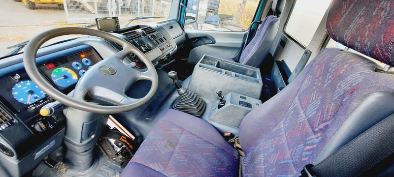 Kiper, Kamion s kranom Mercedes-Benz 1828K 4x2 Kipper KRAN+Funk/Greifer: slika Kiper, Kamion s kranom Mercedes-Benz 1828K 4x2 Kipper KRAN+Funk/Greifer Kiper, Kamion s kranom Mercedes-Benz 1828K 4x2 Kipper KRAN+Funk/Greifer: slika Kiper, Kamion s kranom Mercedes-Benz 1828K 4x2 Kipper KRAN+Funk/Greifer