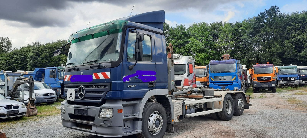Mercedes-Benz 2641K 6x2 Abroller M-Haus Klima - Kamion s kukastom dizalicom: slika Mercedes-Benz 2641K 6x2 Abroller M-Haus Klima - Kamion s kukastom dizalicom Mercedes-Benz 2641K 6x2 Abroller M-Haus Klima - Kamion s kukastom dizalicom: slika Mercedes-Benz 2641K 6x2 Abroller M-Haus Klima - Kamion s kukastom dizalicom
