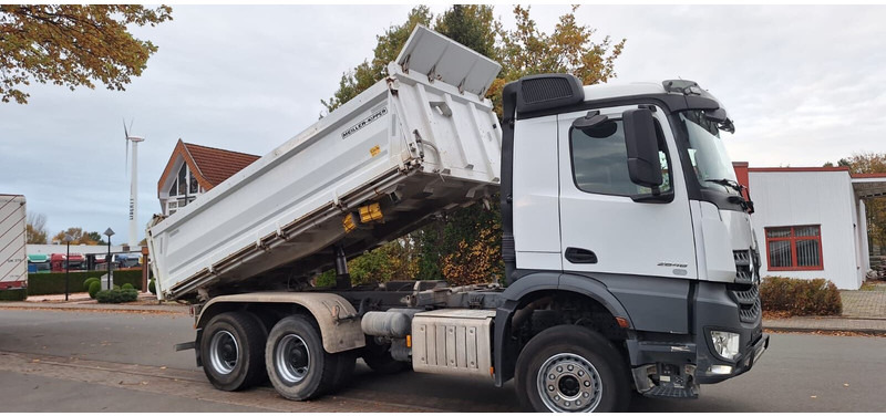 Mercedes-Benz 2648 3348 - Kiper: slika Mercedes-Benz 2648 3348 - Kiper Mercedes-Benz 2648 3348 - Kiper: slika Mercedes-Benz 2648 3348 - Kiper