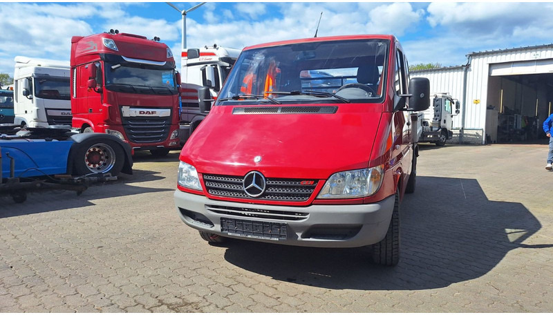 Mercedes-Benz 300-serie 313 Pritsche Doppelkabine - Dostavno vozilo s ravnom platformom, Dostavno vozilo s dvostrukom kabinom: slika Mercedes-Benz 300-serie 313 Pritsche Doppelkabine - Dostavno vozilo s ravnom platformom, Dostavno vozilo s dvostrukom kabinom Mercedes-Benz 300-serie 313 Pritsche Doppelkabine - Dostavno vozilo s ravnom platformom, Dostavno vozilo s dvostrukom kabinom: slika Mercedes-Benz 300-serie 313 Pritsche Doppelkabine - Dostavno vozilo s ravnom platformom, Dostavno vozilo s dvostrukom kabinom