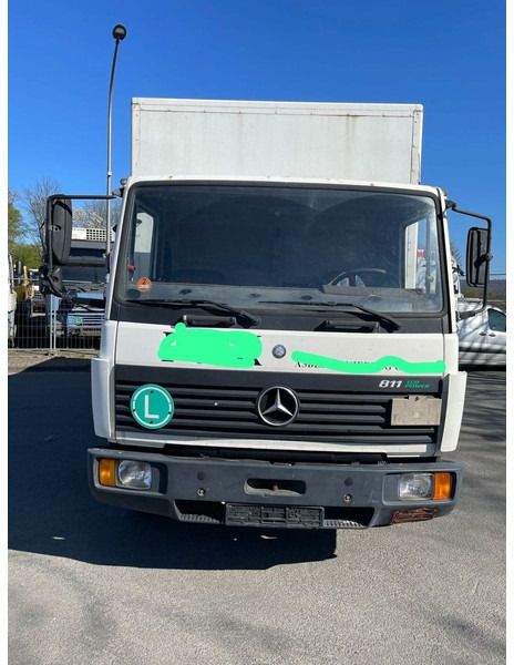 Mercedes-Benz 811 Koffer Blatt/Blatt Gefedert - Kamion sandučar: slika Mercedes-Benz 811 Koffer Blatt/Blatt Gefedert - Kamion sandučar Mercedes-Benz 811 Koffer Blatt/Blatt Gefedert - Kamion sandučar: slika Mercedes-Benz 811 Koffer Blatt/Blatt Gefedert - Kamion sandučar