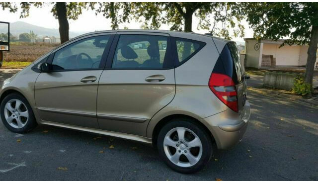 Mercedes-Benz A-Klasse 200 CDI - Hatchback: slika Mercedes-Benz A-Klasse 200 CDI - Hatchback Mercedes-Benz A-Klasse 200 CDI - Hatchback: slika Mercedes-Benz A-Klasse 200 CDI - Hatchback