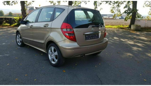Mercedes-Benz A-Klasse 200 CDI - Hatchback: slika Mercedes-Benz A-Klasse 200 CDI - Hatchback Mercedes-Benz A-Klasse 200 CDI - Hatchback: slika Mercedes-Benz A-Klasse 200 CDI - Hatchback