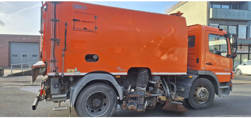 Mercedes-Benz Atego 1524 2 6-Zyl. 4x2 - Cestovna čistilica: slika Mercedes-Benz Atego 1524 2 6-Zyl. 4x2 - Cestovna čistilica Mercedes-Benz Atego 1524 2 6-Zyl. 4x2 - Cestovna čistilica: slika Mercedes-Benz Atego 1524 2 6-Zyl. 4x2 - Cestovna čistilica