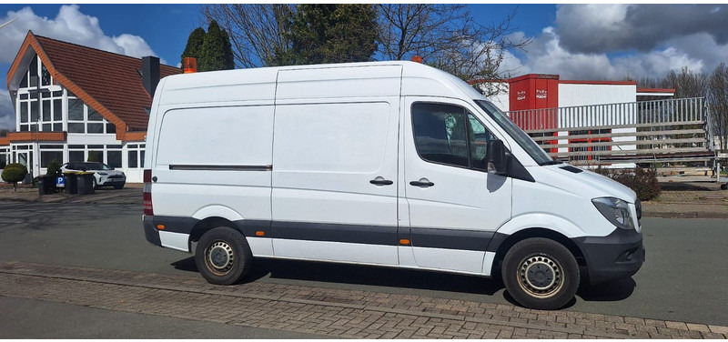 Mercedes-Benz Sprinter II Kasten 216CDI Lang/Hoch - Mali kombi: slika Mercedes-Benz Sprinter II Kasten 216CDI Lang/Hoch - Mali kombi Mercedes-Benz Sprinter II Kasten 216CDI Lang/Hoch - Mali kombi: slika Mercedes-Benz Sprinter II Kasten 216CDI Lang/Hoch - Mali kombi