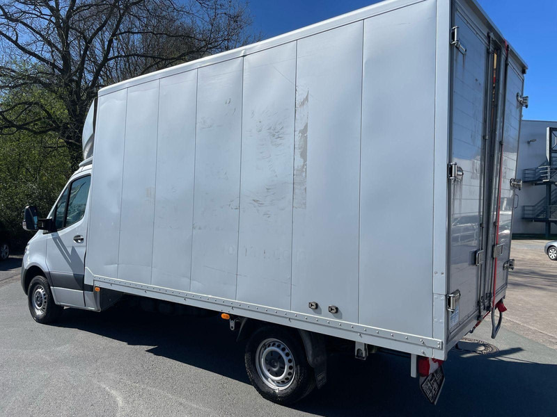 Mercedes-Benz Sprinter III Pritsche RWD/AWD 311/315/317/319 CD - Dostavno vozilo sa zatvorenim sandukom: slika Mercedes-Benz Sprinter III Pritsche RWD/AWD 311/315/317/319 CD - Dostavno vozilo sa zatvorenim sandukom Mercedes-Benz Sprinter III Pritsche RWD/AWD 311/315/317/319 CD - Dostavno vozilo sa zatvorenim sandukom: slika Mercedes-Benz Sprinter III Pritsche RWD/AWD 311/315/317/319 CD - Dostavno vozilo sa zatvorenim sandukom