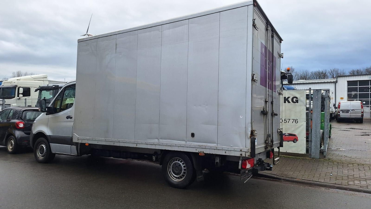 Mercedes-Benz Sprinter III Pritsche RWD/AWD 311/315/317/319 CD - Dostavno vozilo sa zatvorenim sandukom: slika Mercedes-Benz Sprinter III Pritsche RWD/AWD 311/315/317/319 CD - Dostavno vozilo sa zatvorenim sandukom Mercedes-Benz Sprinter III Pritsche RWD/AWD 311/315/317/319 CD - Dostavno vozilo sa zatvorenim sandukom: slika Mercedes-Benz Sprinter III Pritsche RWD/AWD 311/315/317/319 CD - Dostavno vozilo sa zatvorenim sandukom