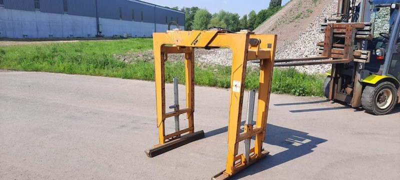 JCB Steinzange Kinshofer - Priključak: slika JCB Steinzange Kinshofer - Priključak JCB Steinzange Kinshofer - Priključak: slika JCB Steinzange Kinshofer - Priključak
