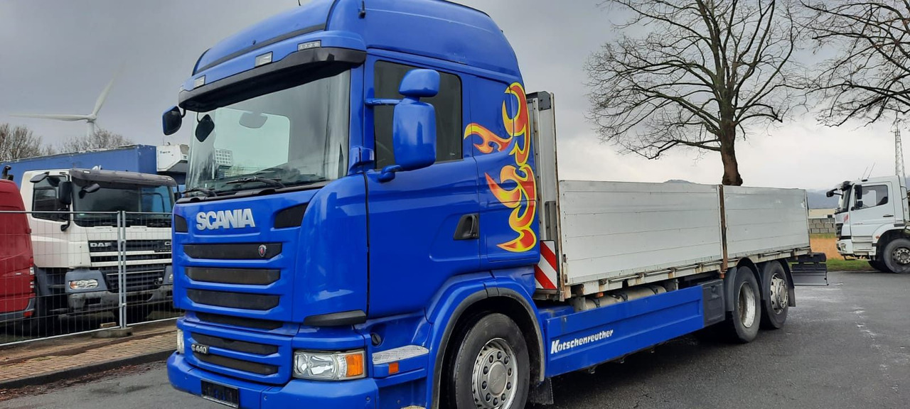 Scania G440 Pritsche 6x2 Kran am Heck vor. - Kamion s otvorenim sandukom, Kamion s kranom: slika Scania G440 Pritsche 6x2 Kran am Heck vor. - Kamion s otvorenim sandukom, Kamion s kranom Scania G440 Pritsche 6x2 Kran am Heck vor. - Kamion s otvorenim sandukom, Kamion s kranom: slika Scania G440 Pritsche 6x2 Kran am Heck vor. - Kamion s otvorenim sandukom, Kamion s kranom