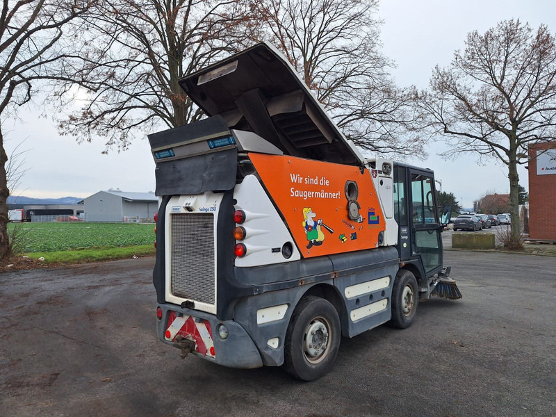 Schmidt Hagen Kehrmaschine K449 - Cestovna čistilica: slika Schmidt Hagen Kehrmaschine K449 - Cestovna čistilica Schmidt Hagen Kehrmaschine K449 - Cestovna čistilica: slika Schmidt Hagen Kehrmaschine K449 - Cestovna čistilica