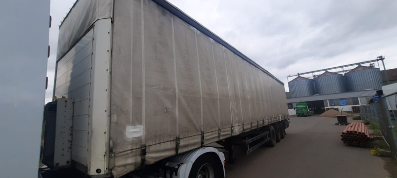 Schmitz Cargobull 3-Achser Pritsche Plane - Poluprikolica s ceradom: slika Schmitz Cargobull 3-Achser Pritsche Plane - Poluprikolica s ceradom Schmitz Cargobull 3-Achser Pritsche Plane - Poluprikolica s ceradom: slika Schmitz Cargobull 3-Achser Pritsche Plane - Poluprikolica s ceradom