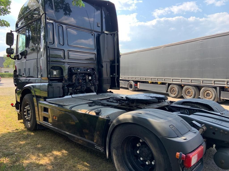 DAF XF 106/460 SSC Vollausstattung - Tegljač: slika DAF XF 106/460 SSC Vollausstattung - Tegljač DAF XF 106/460 SSC Vollausstattung - Tegljač: slika DAF XF 106/460 SSC Vollausstattung - Tegljač