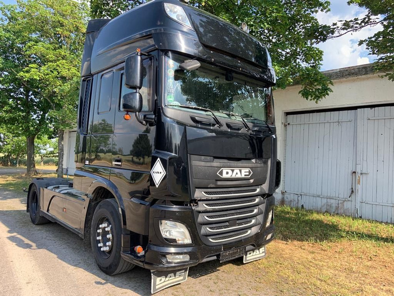 DAF XF 106/460 SSC Vollausstattung - Tegljač: slika DAF XF 106/460 SSC Vollausstattung - Tegljač DAF XF 106/460 SSC Vollausstattung - Tegljač: slika DAF XF 106/460 SSC Vollausstattung - Tegljač