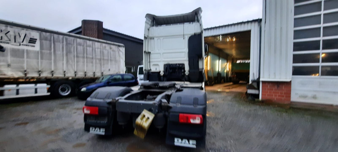 DAF XF106- 460 Space Cap Vollaustt.Top Top Zus - Tegljač: slika DAF XF106- 460 Space Cap Vollaustt.Top Top Zus - Tegljač DAF XF106- 460 Space Cap Vollaustt.Top Top Zus - Tegljač: slika DAF XF106- 460 Space Cap Vollaustt.Top Top Zus - Tegljač