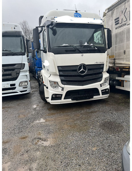 Mercedes-Benz 1842 LS Actros 1-Hand - Tegljač: slika Mercedes-Benz 1842 LS Actros 1-Hand - Tegljač Mercedes-Benz 1842 LS Actros 1-Hand - Tegljač: slika Mercedes-Benz 1842 LS Actros 1-Hand - Tegljač