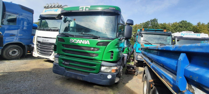 Scania P360 SZM - Tegljač: slika Scania P360 SZM - Tegljač Scania P360 SZM - Tegljač: slika Scania P360 SZM - Tegljač