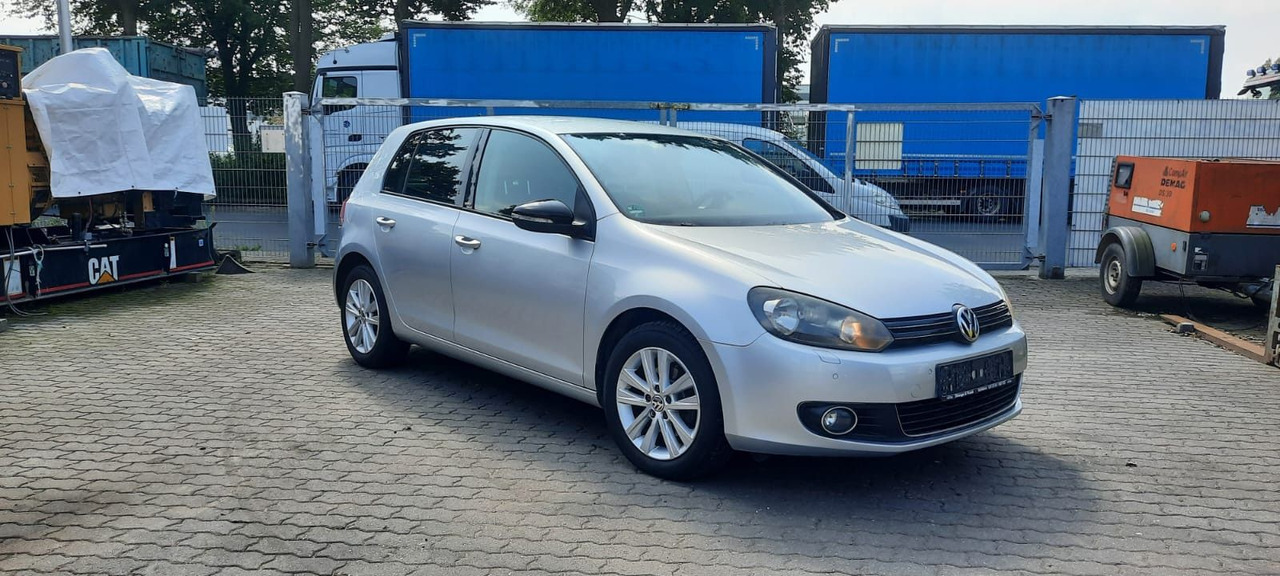 Volkswagen Golf - Limuzina: slika Volkswagen Golf - Limuzina Volkswagen Golf - Limuzina: slika Volkswagen Golf - Limuzina