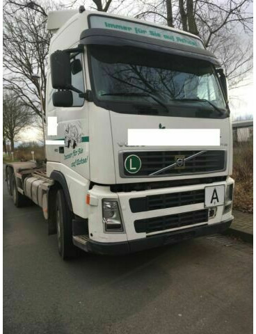 Volvo FH12-420 G.Haus 2xBett Klima Schaltgetriebe Reta - Kamion s kukastom dizalicom: slika Volvo FH12-420 G.Haus 2xBett Klima Schaltgetriebe Reta - Kamion s kukastom dizalicom Volvo FH12-420 G.Haus 2xBett Klima Schaltgetriebe Reta - Kamion s kukastom dizalicom: slika Volvo FH12-420 G.Haus 2xBett Klima Schaltgetriebe Reta - Kamion s kukastom dizalicom