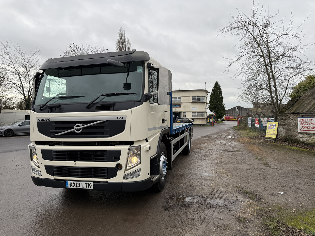 2013 Volvo FM 330 Flatbed - Kamion s otvorenim sandukom: slika 2013 Volvo FM 330 Flatbed - Kamion s otvorenim sandukom 2013 Volvo FM 330 Flatbed - Kamion s otvorenim sandukom: slika 2013 Volvo FM 330 Flatbed - Kamion s otvorenim sandukom